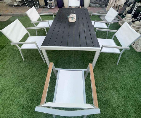 Beautiful and Affordable Garden Dining Set for sal