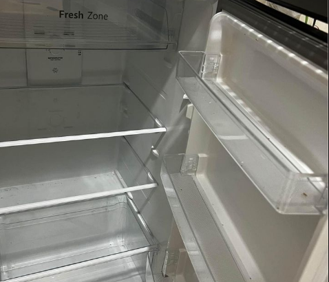 Hisense refrigerator RT418N4ASU For Sale
