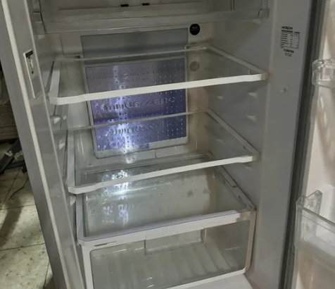Hitachi 440 ltr refrigerator like new for sale