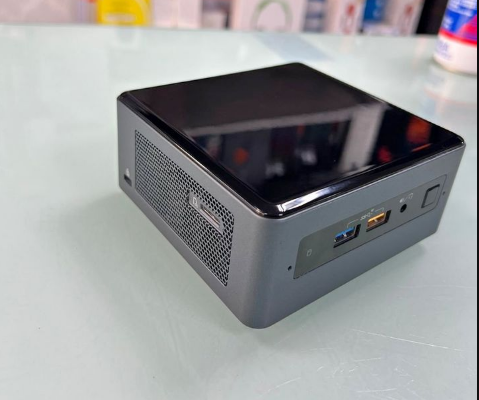 Intel NUC Pc i3-8109U Generation 128SSD 4GB Ram Fo