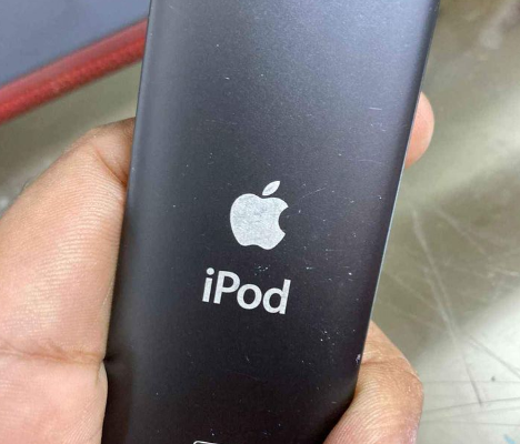 Ipod 8GB black for sale