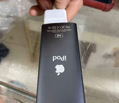 Ipod 8GB black for sale