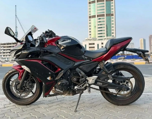 Kawasaki ninja 650 2021 in good condition for sale