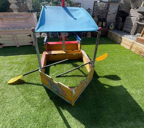 KidsCraft kids playing area for sale