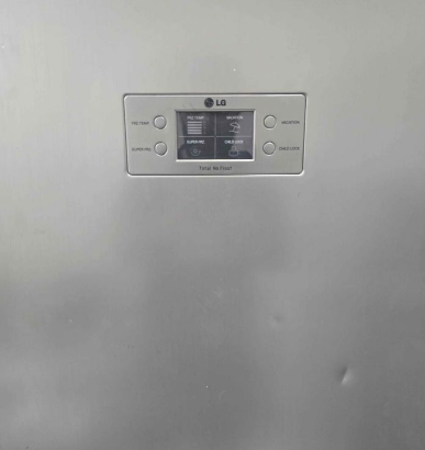 LG Refrigerator Jumbo Size For Sale