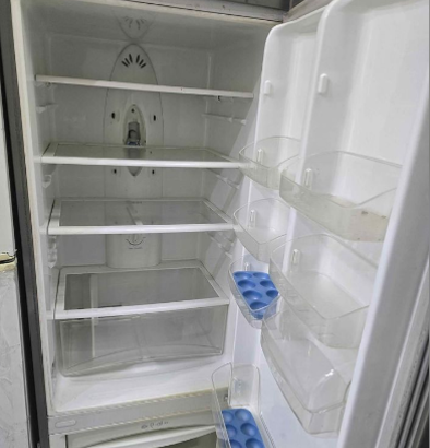 LG Refrigerator Jumbo Size For Sale