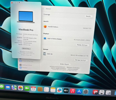 MacBook Pro 2018 15 inch 6core core i7 for sale