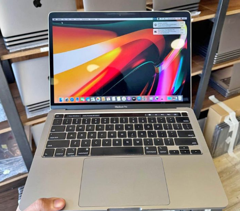 MacBook Pro 2020 Core i7 For Sale