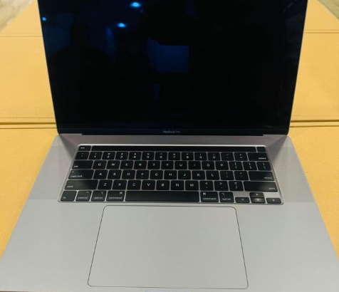 MacBookPro 16inch Corei9 64GB-RAM For Sale