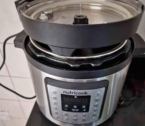 Nutricook pressure cooker new condition for sale