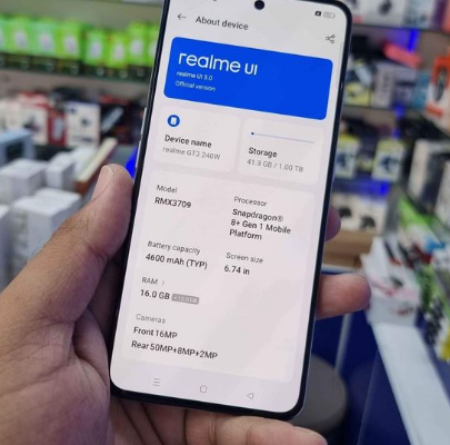 REALME GT3 240W 16/1TB DUAL SIM WITH BOX FOR SALE