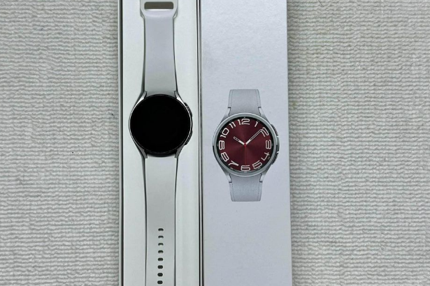 Samsung Galaxy Watch 5 Classic 44mm For Sale