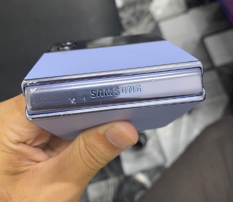 Samsung Z flip 4 For Sale