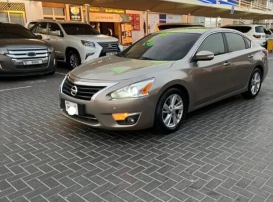 Nissan altima 2014 full option 3.5 for sale Gcc