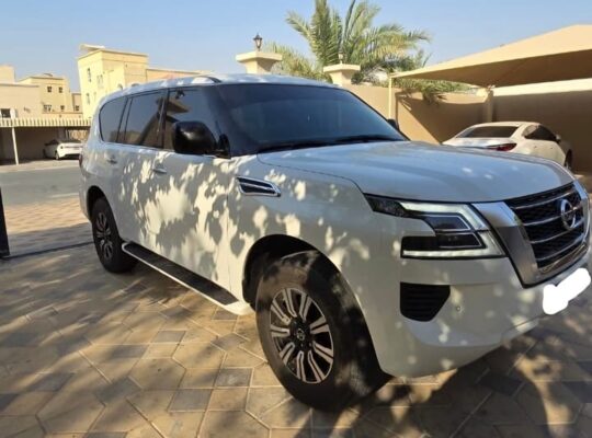 Nissan patrol base option 2020 Gcc for sale