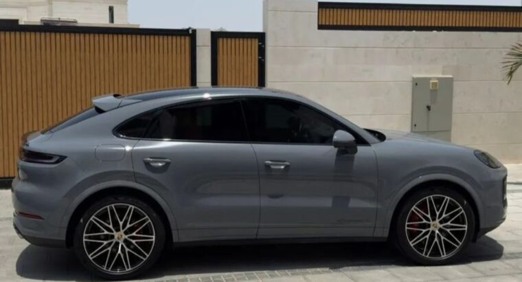 Porsche Cayenne S coupe 2024 Gcc for sale