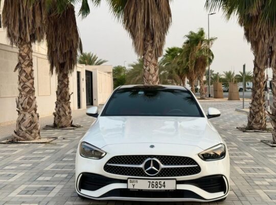 Mercedes C200 full option Gcc 2023 for sale