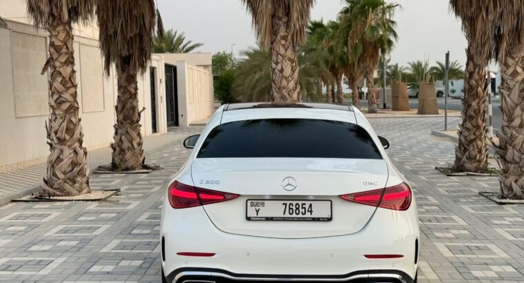 Mercedes C200 full option Gcc 2023 for sale