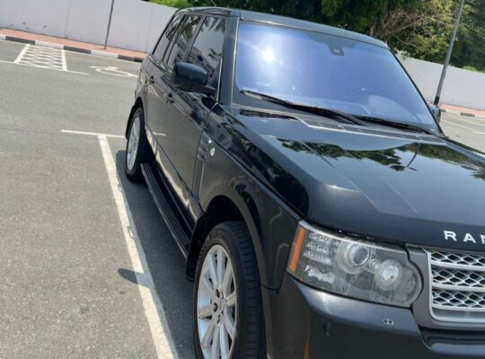 Range Rover vouge supercharge 2011 Gcc for sale