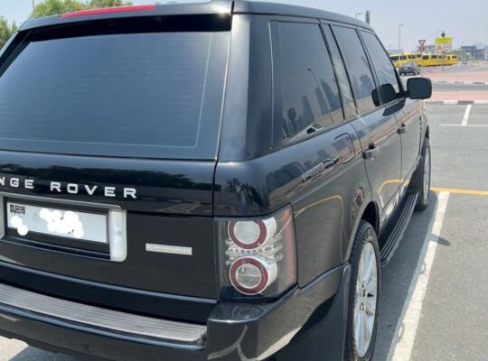 Range Rover vouge supercharge 2011 Gcc for sale