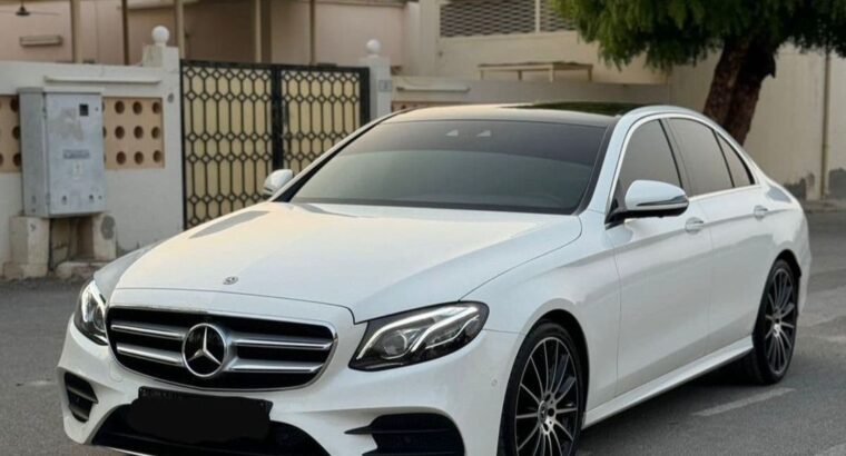 Mercedes E300 full option Gcc 2018 for sale