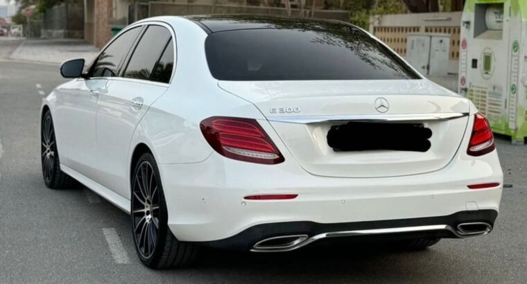 Mercedes E300 full option Gcc 2018 for sale