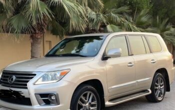 Lexus LX570 full option 2014 Gcc in good conditio