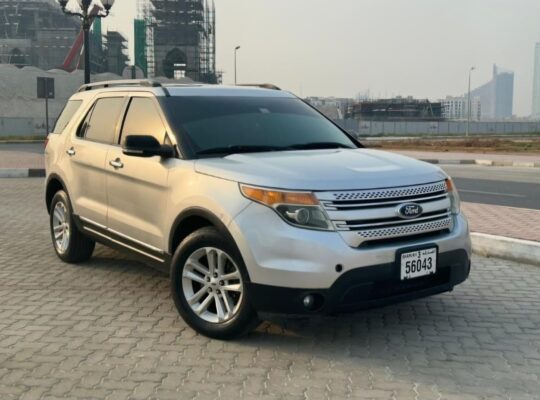 Ford Explorer XLT 2013 Gcc for sale