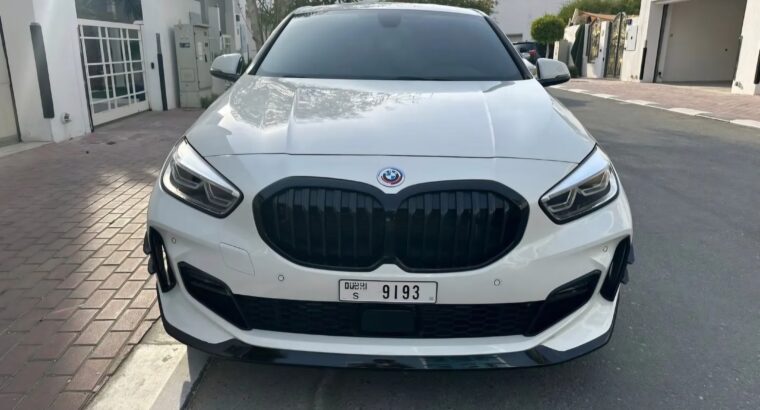 BMW 120i full option Gcc 2021 for sale