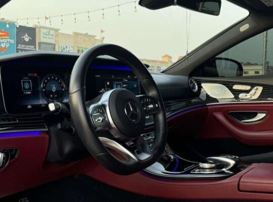 Mercedes CLS350 full option 2019 Gcc for sale.