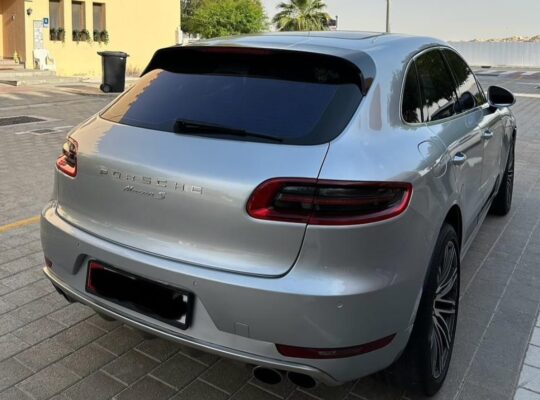 Porsche Macan S 2015 Gcc full option