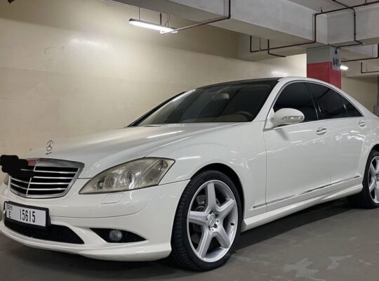 Mercedes S350 AMG 2009 full option Gcc