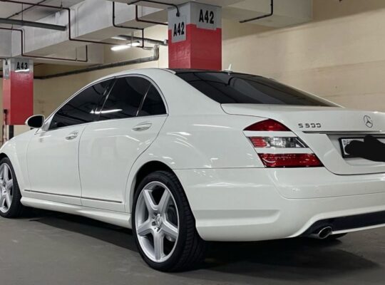 Mercedes S350 AMG 2009 full option Gcc