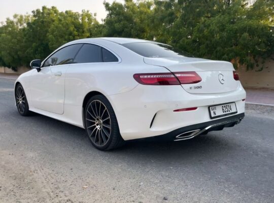 Mercedes E300 coupe 2019 Gcc for sale