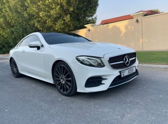 Mercedes E300 coupe 2019 Gcc for sale