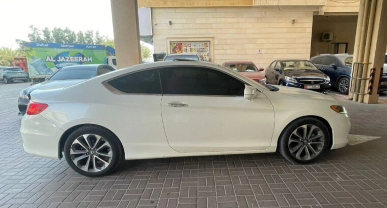 Honda Accord coupe 2015 Gcc for sale