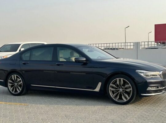 BMW 750LI X drive 2017 Gcc full option for sale