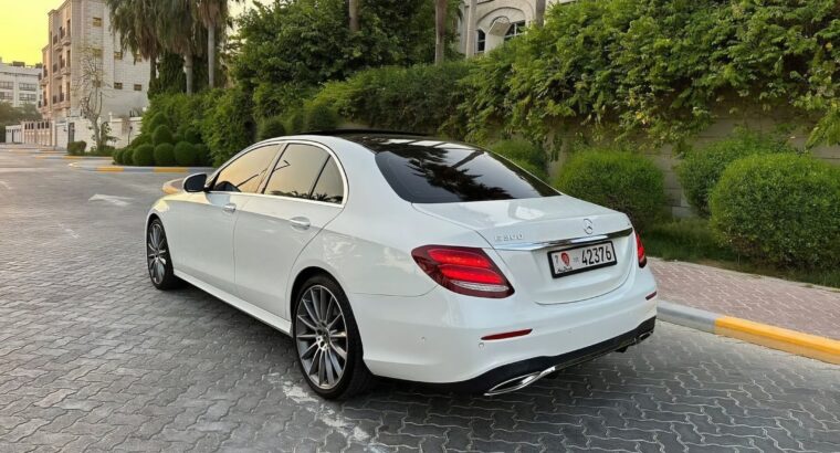 Mercedes E300 full option Gcc 2018 for sale