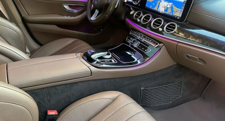 Mercedes E300 full option Gcc 2018 for sale