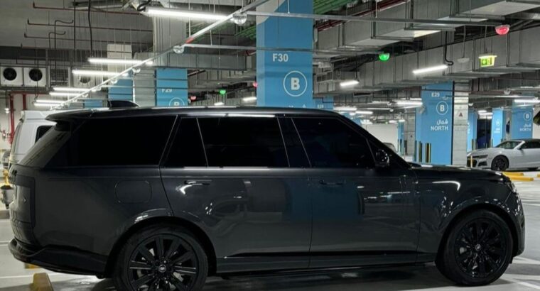 Range Rover vouge SE 2023 P530 usa imported for s