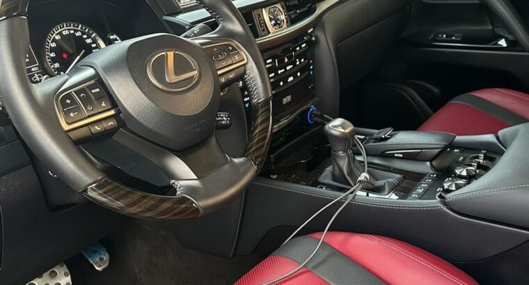 Lexus LX570 signature 2019 Gcc Full option