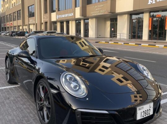 Porsche 911 Carrera full option 2019 in good cond