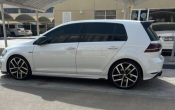 Volkswagen Golf R 2016 Gcc full option