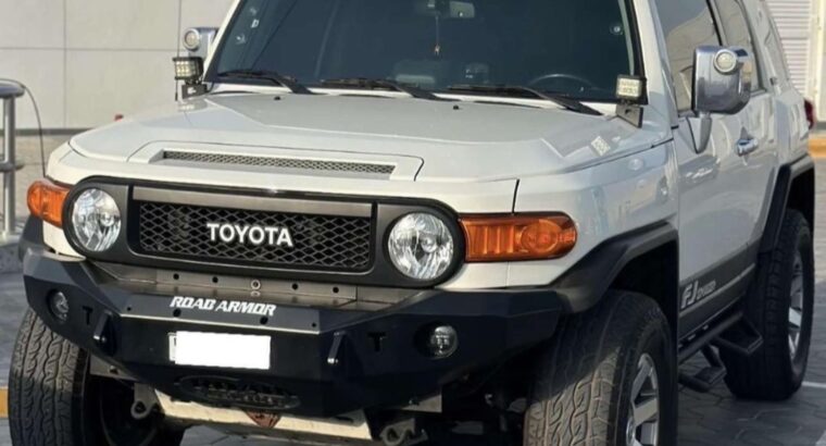Toyota Fj 2015 VXR full option Gcc for sale