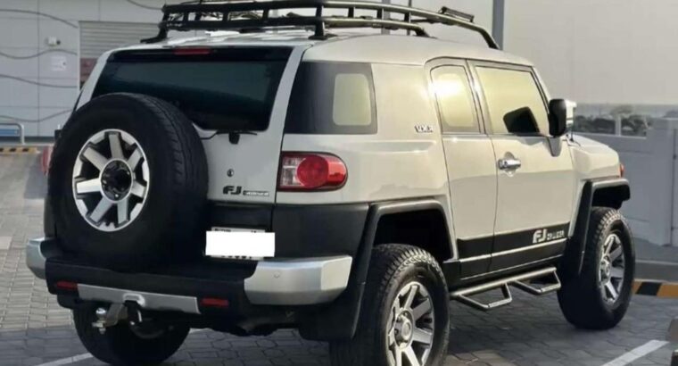 Toyota Fj 2015 VXR full option Gcc for sale