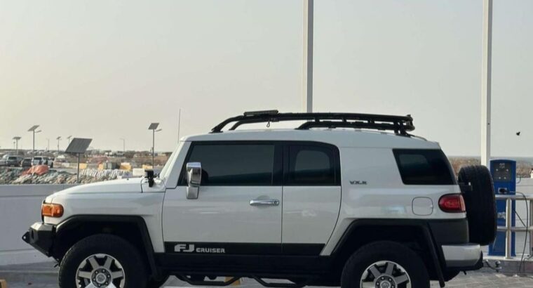 Toyota Fj 2015 VXR full option Gcc for sale
