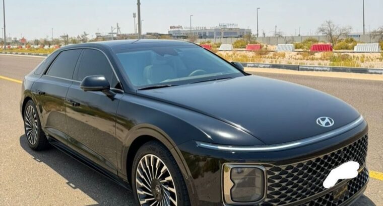 Hyundai Azira fully loaded 2024 Gcc for sale