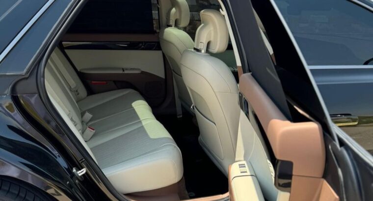Hyundai Azira fully loaded 2024 Gcc for sale