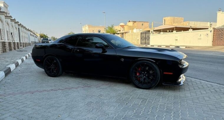Dodge challenger Hellcat 2016 Gcc for sale
