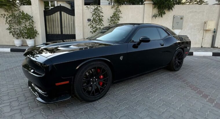 Dodge challenger Hellcat 2016 Gcc for sale
